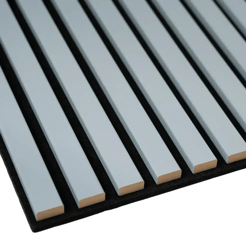 Akustikpaneel Lamellendekor Color Pastellblau / schwarzer Filz